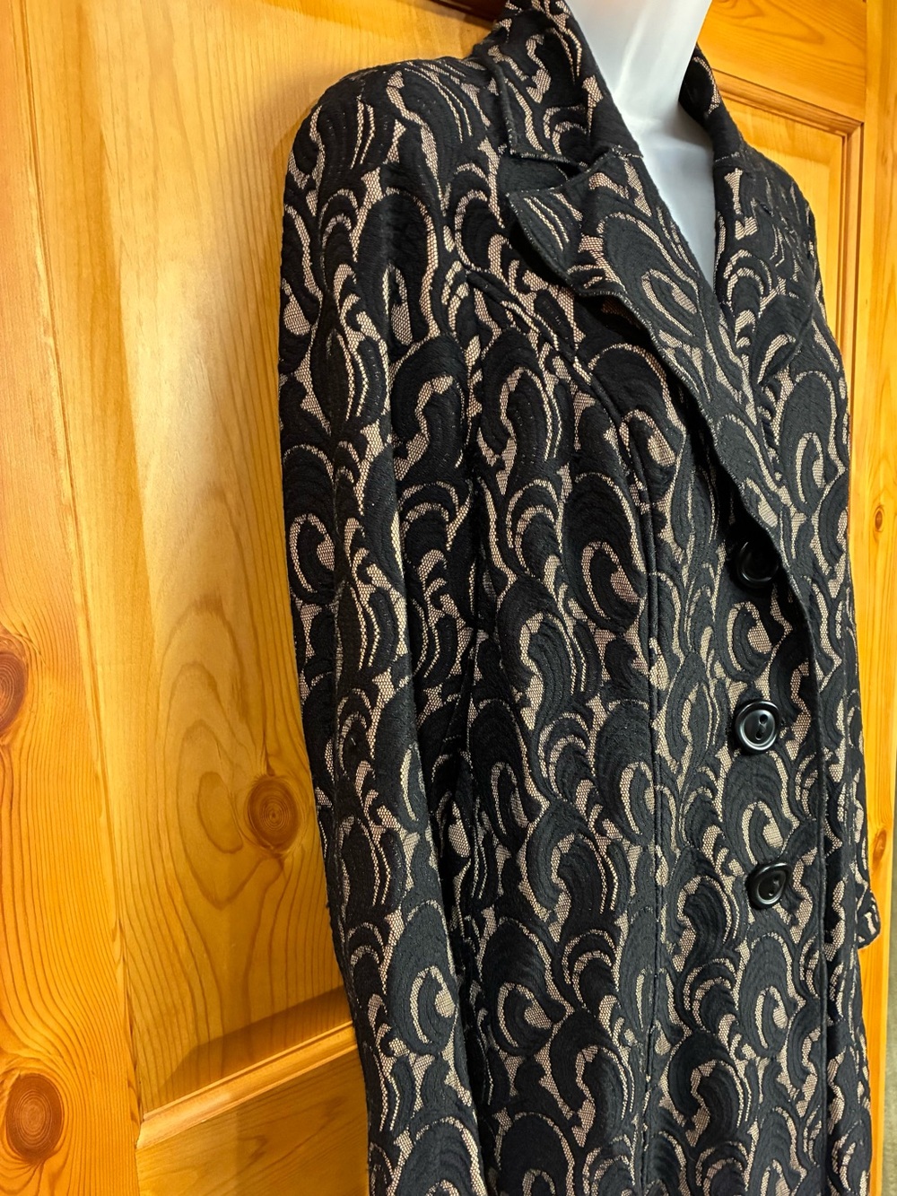 CAbi Black and Tan Patterned Long Blazer Jacket Lace Size M - Picture 2 of 7